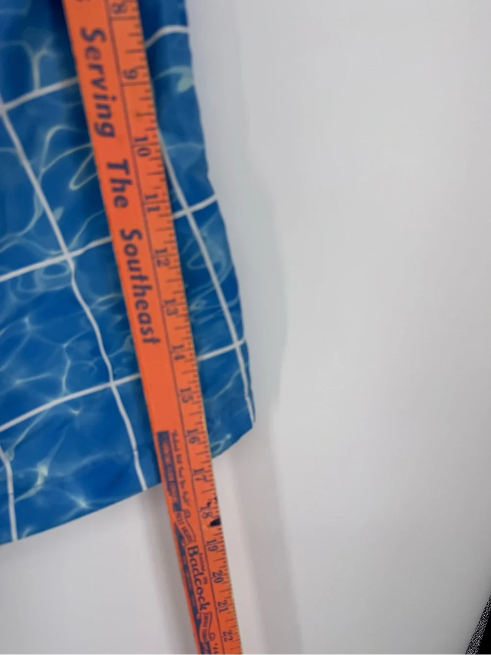 Onia The Calder Swim Trunks Men 32‎ Blue Pool Water Grid Tile Board Shorts 7.5”